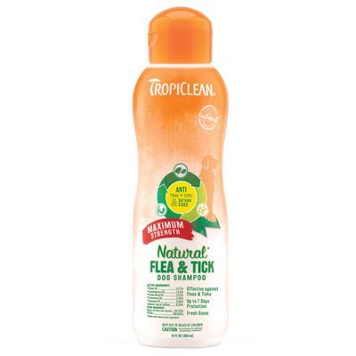 Foto van TropiClean Flea & Tick Max Strength Shampoo