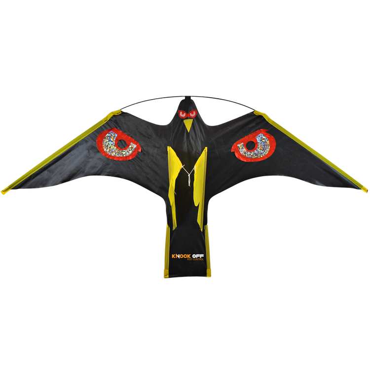 Foto van Knock Off Vogel Verschrikker vlieger los