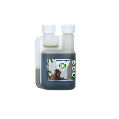 Foto van HempOne + Omega Oil Hond en Kat
