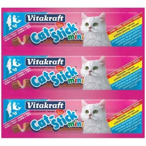 Recompense Pisici Vitakraft CatStick Somon si Pastrav, 3 x 18 g