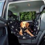 Patura Protectie Auto Fleece 0.65x1.45 m Negru cu Labute 13235