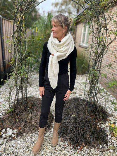 Foto van Sjaal cosy winter offwhite 