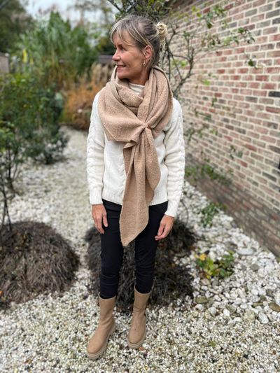 Foto van Sjaal cosy winter beige