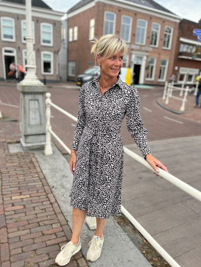 Foto van Mi Piace travel jurk pofmouw leopard 