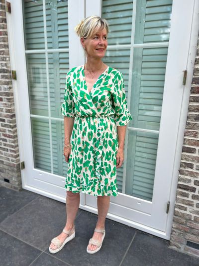 Foto van Musthaves by elja panter print jurk groen