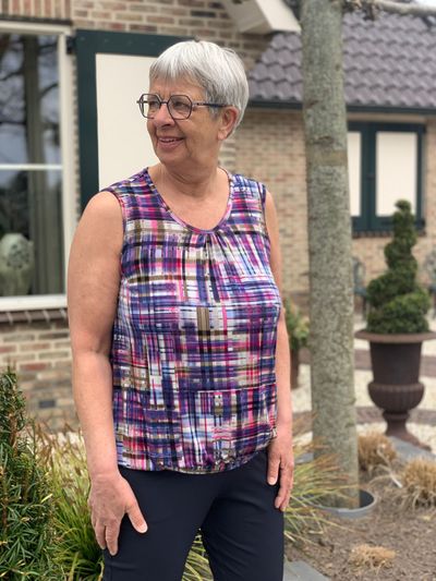 Foto van Ilona's top juna paars
