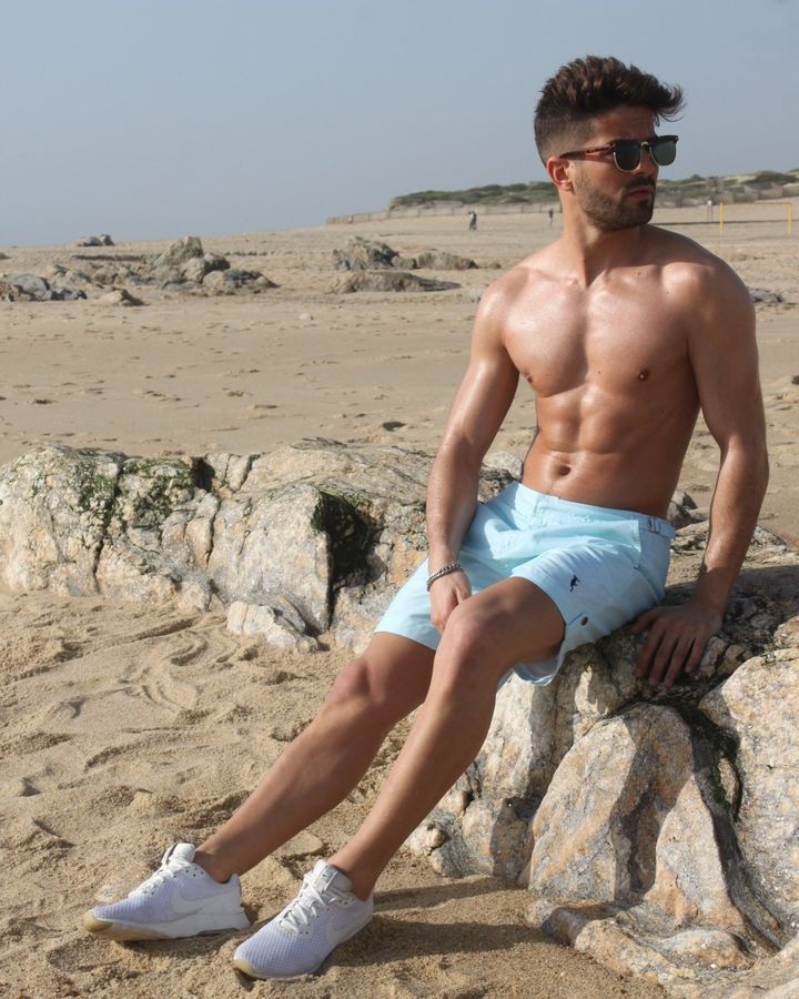 Tampa Solid Sky Blue, gedragen door Paulo