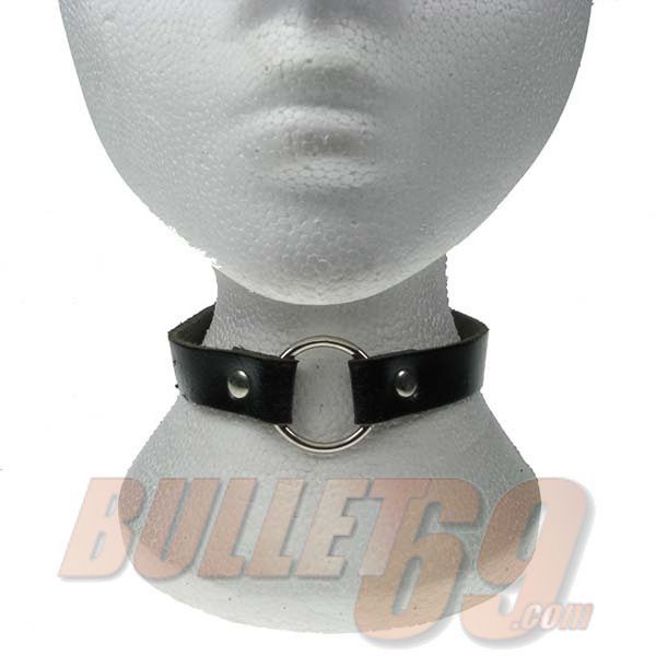 Bullet69 | Choker van zwart leer met O-ring middenvoor