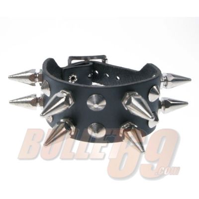 Foto van Bullet69 | Zwart leren armband met 2 rijen hexagon spikes en studs, recht