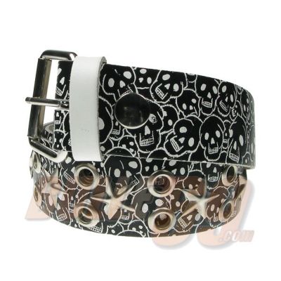 Foto van Bullet69 | Leren riem 38mm zwart met witte skeletjes en eyelet studs