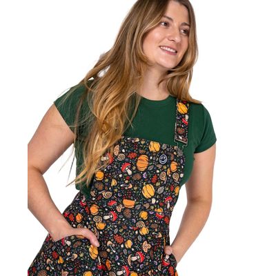 Foto van Rebel Romance | Skater-pinafore jurk met Autumn Woodland herfstprint