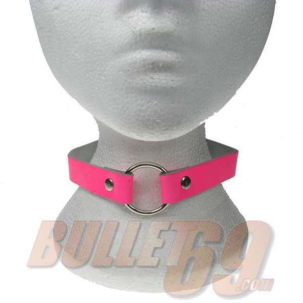Bullet69 | Choker van knal roze leer met O-ring middenvoor
