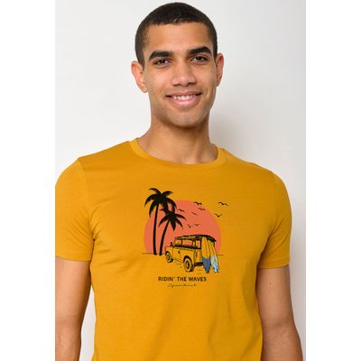 Foto van Green Bomb | T-shirt Nature car surf, oker geel bio katoen