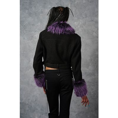 Foto van Banned | Korte zwarte Rock-Punk jas met paars fake-fur kraag en manchetten