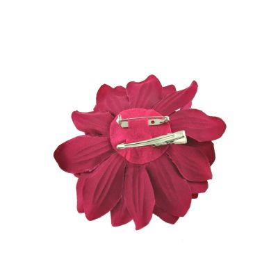 Foto van Zacharia | Fuchsia roze chrysant op haarclip en broche 
