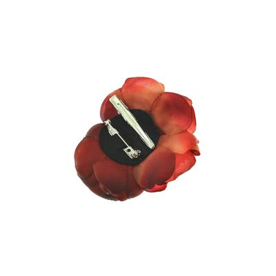 Foto van Zacharia | Bloedrode 3 dubbele roos op haarclip en broche 