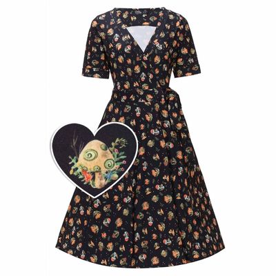 Foto van Dolly and Dotty | Wikkeljurk Matilda, zwart met Mushroom print
