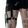 Afbeelding van Vixxsin | Gothic punky hotpants Blair met geplooid rokdeel, corsetdetail en beenharnas