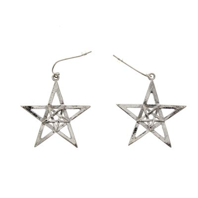 Foto van Zacharia | Goth oorbellen met dubbele pentagram hangertjes 3,6 cm
