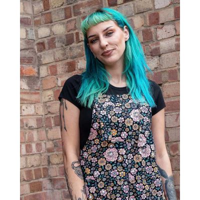 Foto van Rebel Romance Tuinbroek Eye Spy Floral met roze bloemen en oogbollen