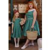 Afbeelding van Dolly and Dotty | Kinderjurk Darlene groen met kleine witte polkadotjes 