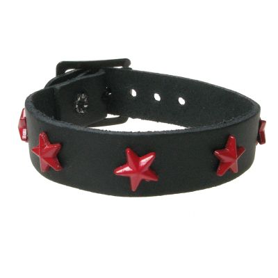 Foto van Bullet69 | Zwart leren armband met 4 rode sterren