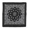 Afbeelding van Zacharia | Bandana zwart met rond wit retro paisley patroon 