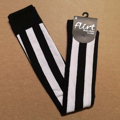 Foto van Flirt | Overknee sokken zwart wit verticale streep