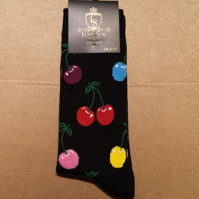 Foto van Love Sox | Zwarte sokken met gekleurde kersen