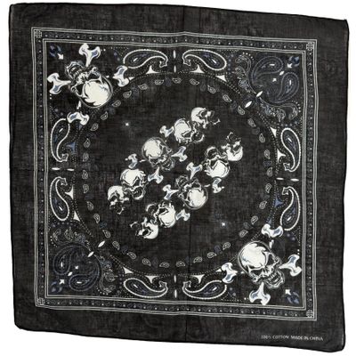 Foto van Zacharia | Bandana zwart met paisley en piraten schedels