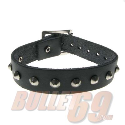 Bullet69 | Verstelbare zwarte leren armband met 1 rij conische studs