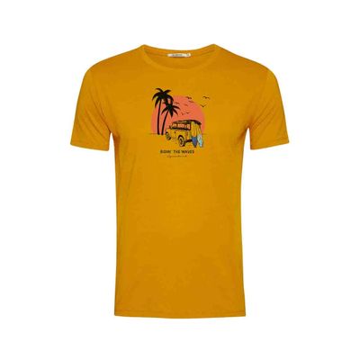 Foto van Green Bomb | T-shirt Nature car surf, oker geel bio katoen