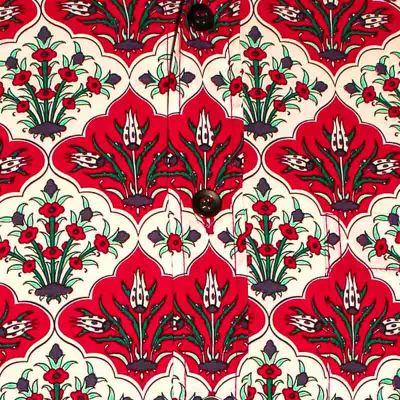 Foto van Chenaski | overhemd Seventies Flower in a Tile creme, rood, zwart