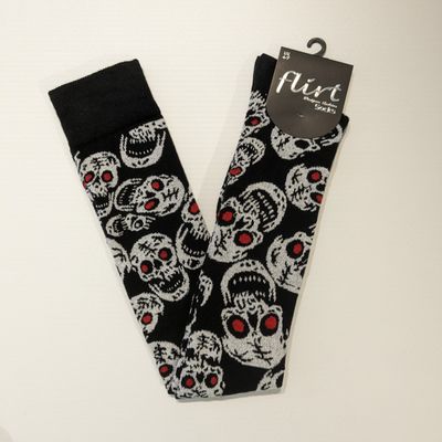 Flirt | Overknee sokken zwart met Skull en rode ogen