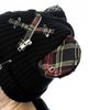 Afbeelding van Cupcake Cult | Punk muts Beara tartan oren en ritsen
