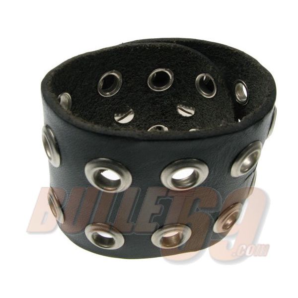 Bullet69 | Verstelbare zwart leren armband met 2 rijen zilveren eyelets Bullet69 | Verstelbare zwart leren armband met 2 rijen zilveren eyelets