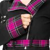 Afbeelding van Heartless | Kort Punkjasje Hexbourne met corset detail, gespen en roze tartan