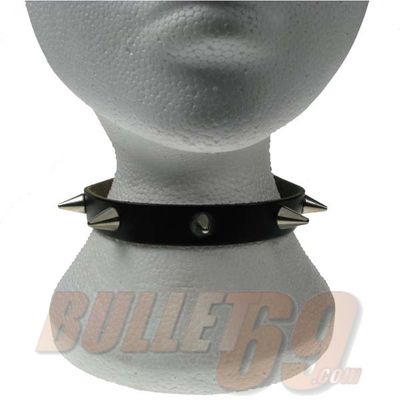 Foto van Bullet69 | Choker zwart leer met metalen cone studs