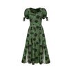 Afbeelding van Hell Bunny | Lange groene jurk Georgia met korte mouwtjes, bladpatroon en zwarte rozen