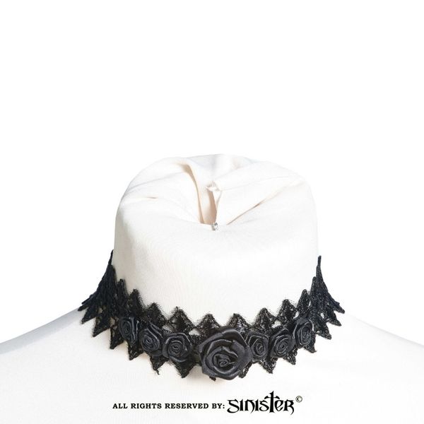 Sinister | Gothic choker Rosa met Satijnen Rozen Sinister | Gothic choker Rosa met Satijnen Rozen