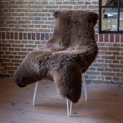 Foto van Texels Schapenvacht Bruin – Naturel XL 100-110 cm