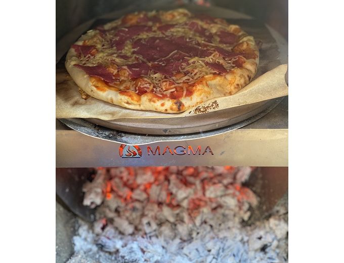 Afbeelding van Magma Tuinhaard Set Zwart inclusief onderplaat en pizza accessoires