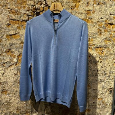 Foto van Kris K M Caine Sky Zip silk pull