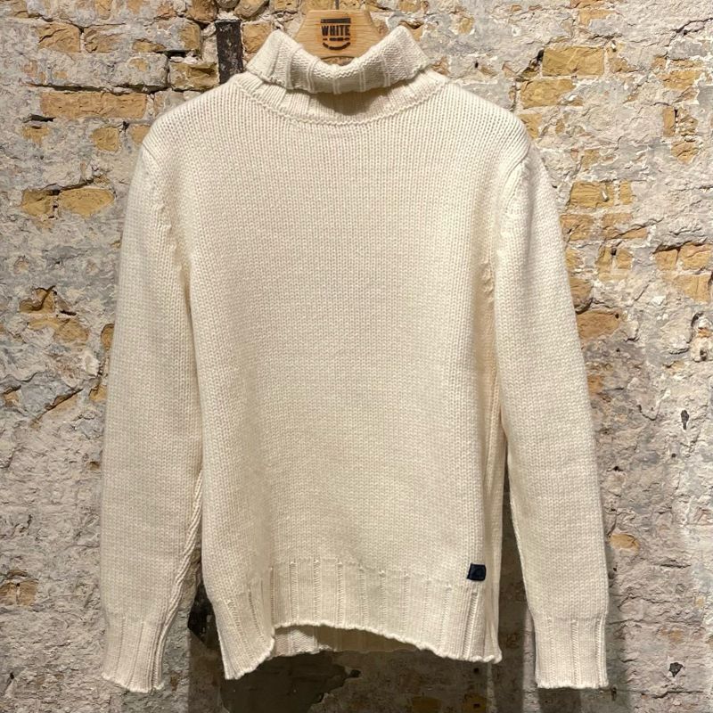 Blue de Gene Andalo Lam White Col Blue de Gene Andalo Lam White Col