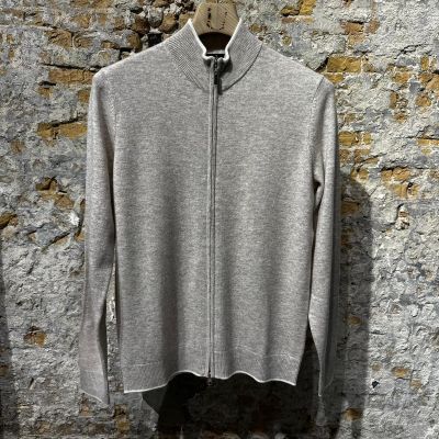Foto van Kris K J Belfort Full-Zip Cashmere Vest Oatmeal