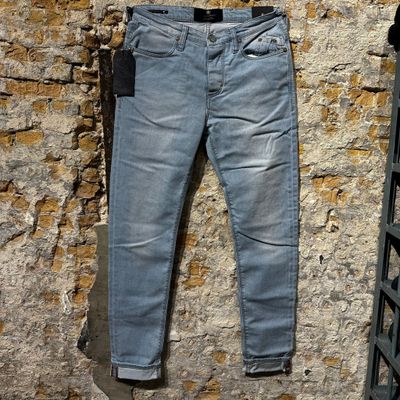 Foto van Bleu de Genes Repi Tocco Bleach