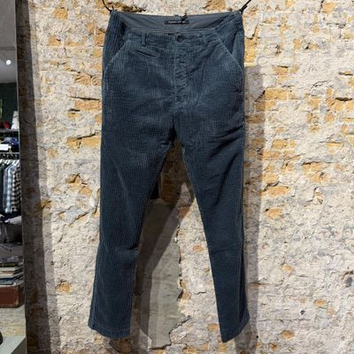 Hannes Roether Corduroy Sports Pants Steel Blue Foto van Hannes Roether Corduroy Sports Pants Steel Blue