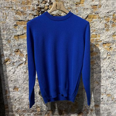 Foto van Majestic Filatures Cashmere Round Neck long sleeve Royal Blue 