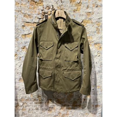 Ten C short Field Jacket Burned Olive  Foto van Ten C short Field Jacket Burned Olive