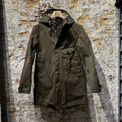 Ten C Cyclone Parka Olive Brown Foto van Ten C Cyclone Parka Olive Brown
